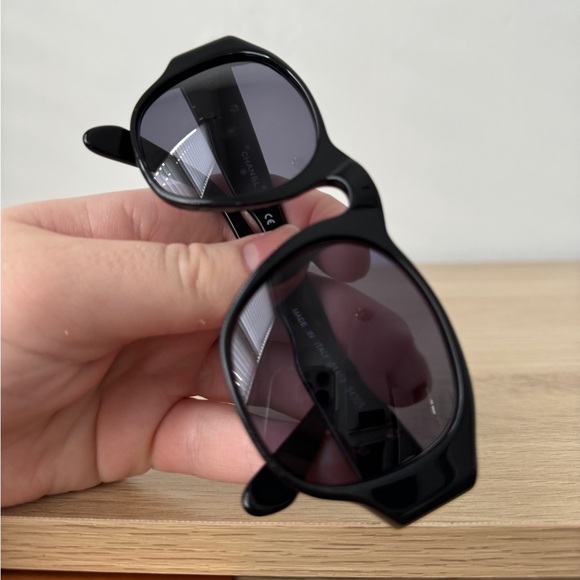 CHANEL CC Logo Black Retro Sunglasses 01452 94305 - Picture 10 of 11